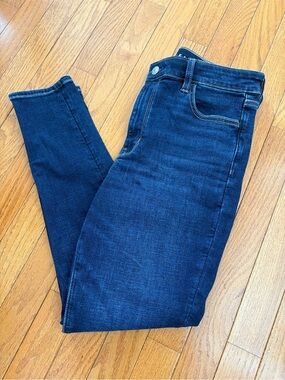 American Eagle Super High Rise Jegging NWOT